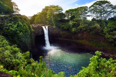 Hilo Volcano, Waterfall and Black Sand Beach Day Tour with Lunch (Shaka Braddah Tours) — Shaka Braddah Tours