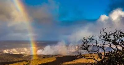 Hawaii Volcanoes National Park Tour from Hilo with Rainbow Falls — Malahini Tours