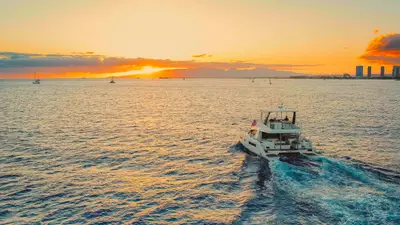 Waikiki Captain's Sunset Sail with Pupu Tasting (Max 6 Guests) — MANA Cruises