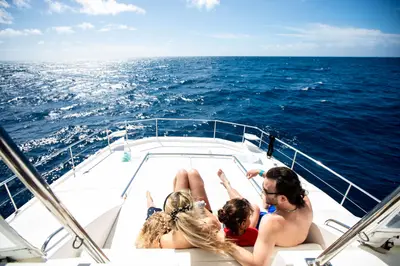 Waikiki Morning Snorkel & Lunch Cruise (Max 6 Guests) — MANA Cruises