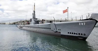 WWII Heroes Deluxe Pearl Harbor Tour with Lunch (Arizona, Missouri, Bowfin, Aviation Museum) — Polynesian Adventure Activities