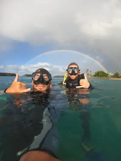 Honolulu Beginner Scuba Dive at Magic Island Lagoon with Free Video — Scuba Lounge Hawaii